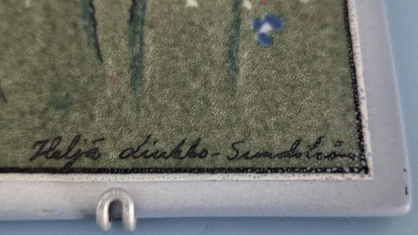 Arabia Täysin Sydämin Seinälaatta (2002, Heljä Liukko-Sundström)