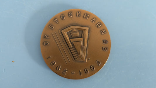 Kultateollisuus - Stockmann 100-vuotta Pöytämitali (1962, Wäinö Aaltonen)