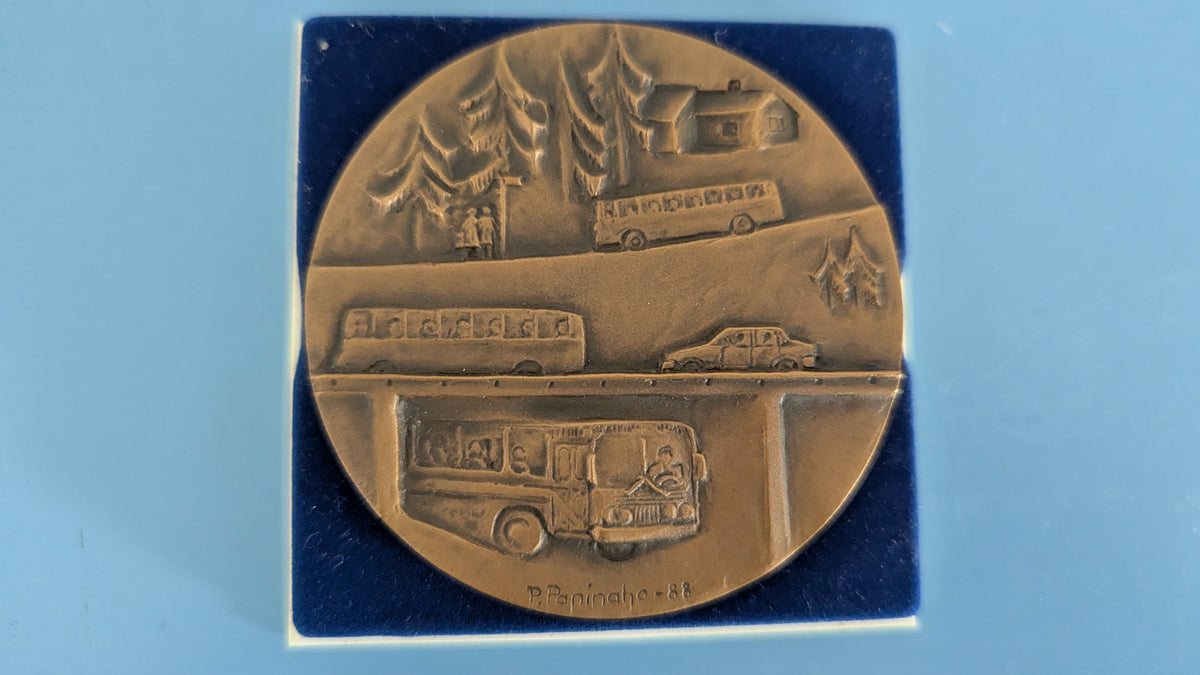 Kultateollisuus - Linja-autoliitto 60-Vuotta Pöytämitali (1988, Pentti Papinaho)