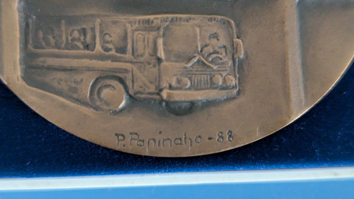 Kultateollisuus - Linja-autoliitto 60-Vuotta Pöytämitali (1988, Pentti Papinaho)