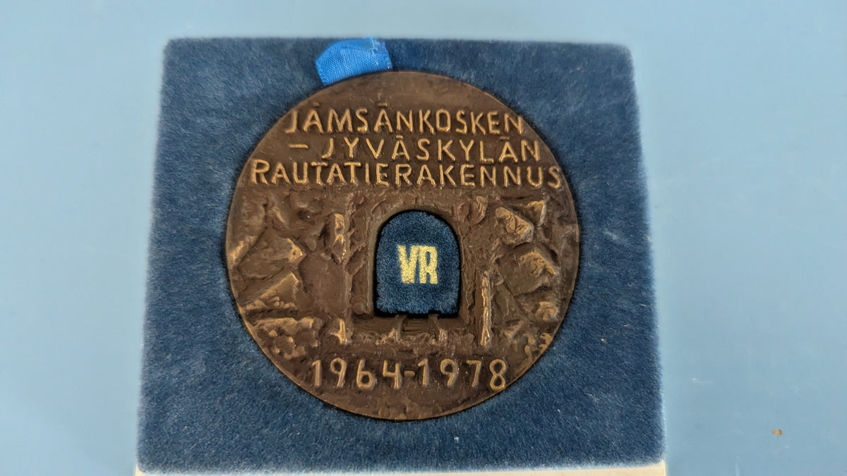 Turun Kultaseppä - Jämsänkosken-Jyväskylän Rautatierakennus Mitali (Kain Tapper)