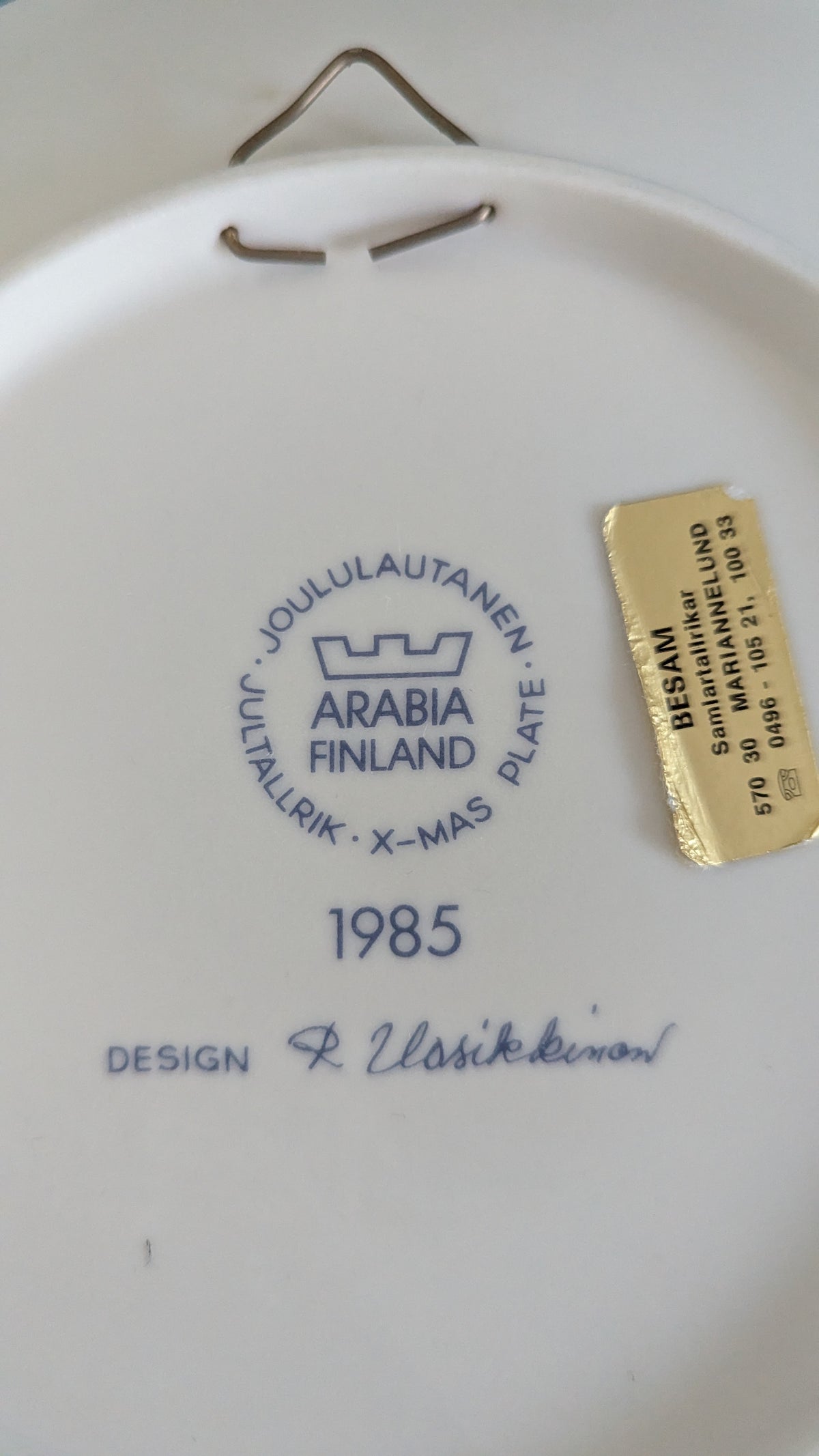 Arabia Joululautanen 1985 (Raija Uosikkinen)
