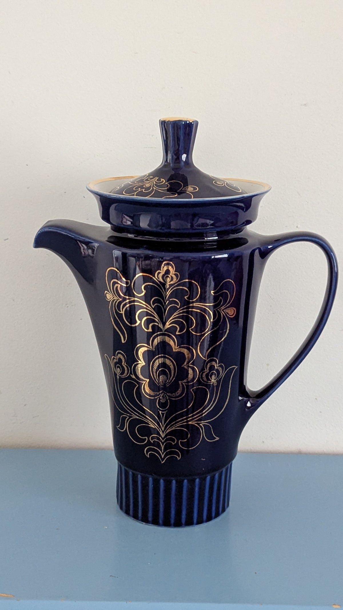 Bronnitsy Porcelain - Teekannu / Kahvikannu (Tilavuus: 1.35 Litraa)