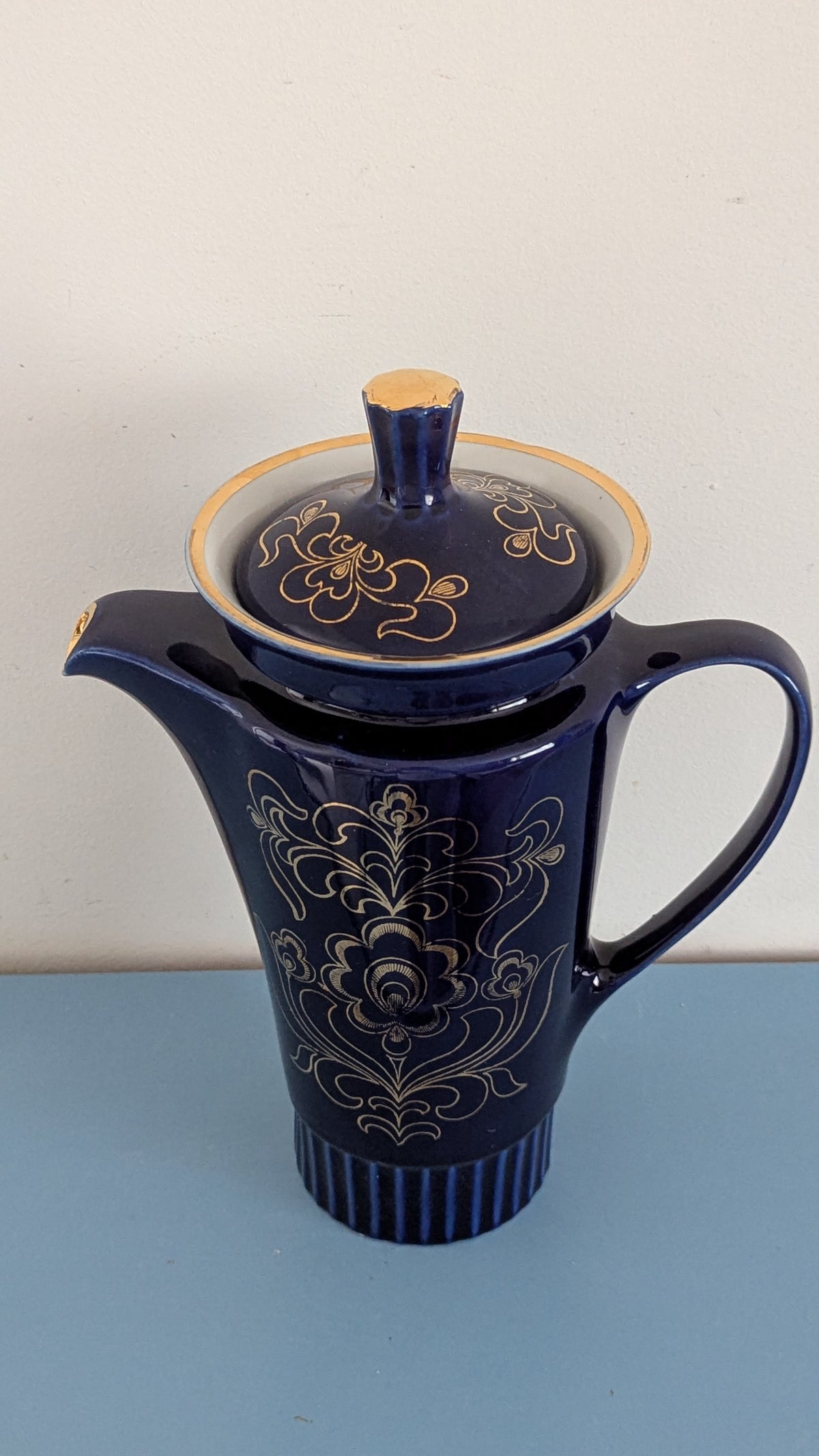 Bronnitsy Porcelain - Teekannu / Kahvikannu (Tilavuus: 1.35 Litraa)
