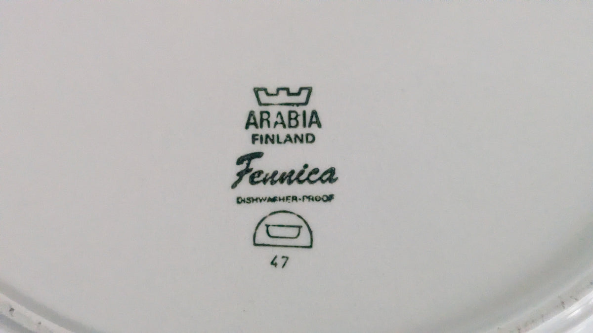 Arabia Fennica Tarjoilulautanen / Kakkuvati (1979-1985, Richard Lindh)