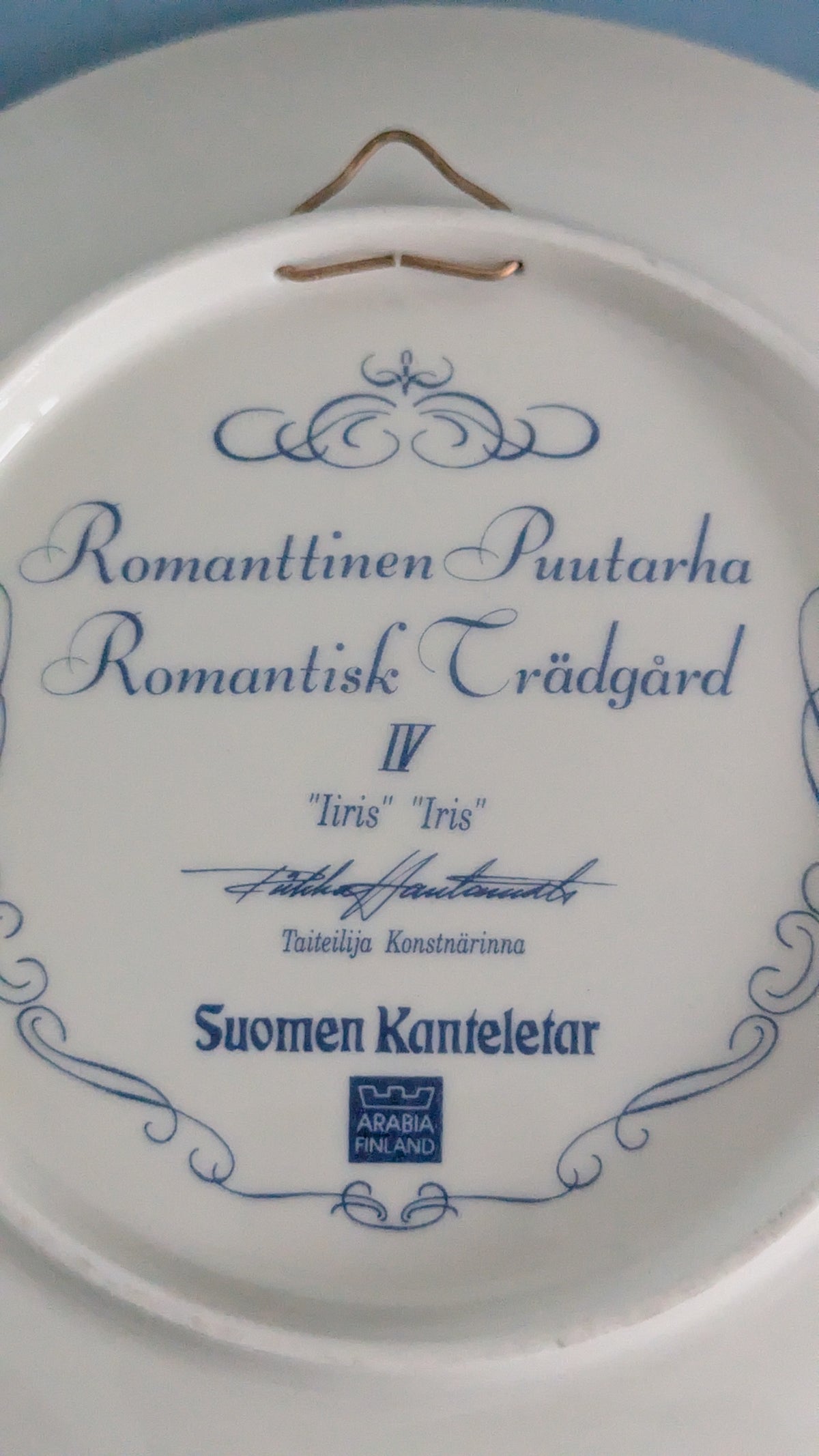 Arabia Romanttinen Puutarha - Iiris Seinälautanen (Riikka Hautamäki)