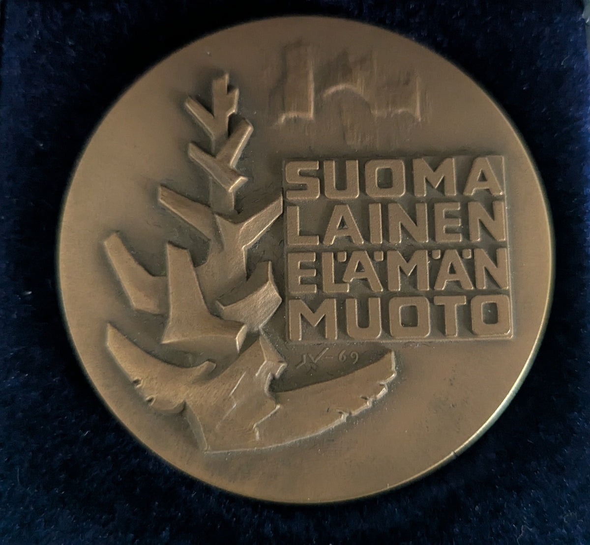 Auran Kultasepät - Varsinais-Suomen Kokoomus Pöytämitali (1969, Jussi Vikainen)